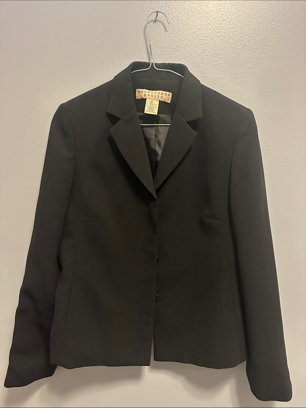 Apostrophe Women's Black Tailored Two-Button Blazer